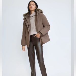 NWOT Aritzia Wilfred Mont Blanc Parka in Stone Taupe